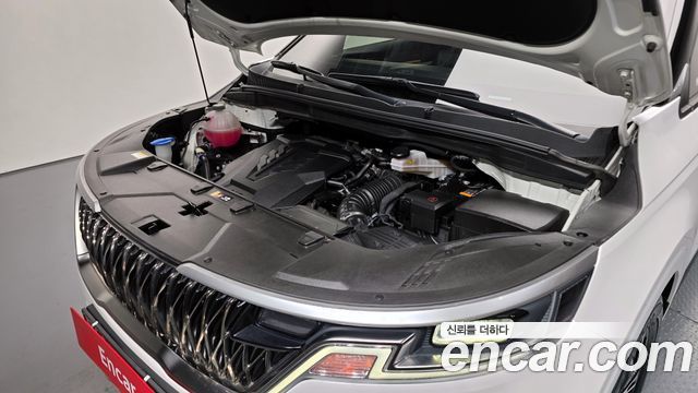 Kia Canival 2023 — photo 6