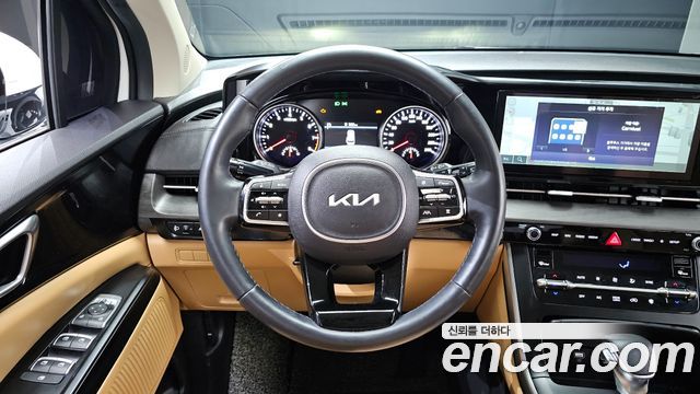 Kia Canival 2023 — photo 13