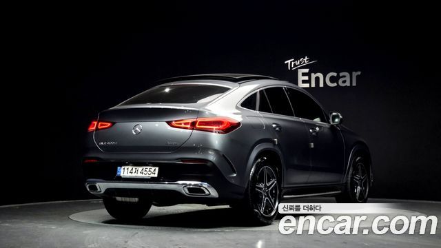 Mercedes-Benz GLE-Class 2021 — photo 2
