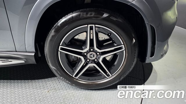Mercedes-Benz GLE-Class 2021 — photo 5