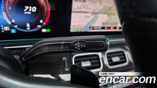 Mercedes-Benz GLE-Class 2021 — photo 9