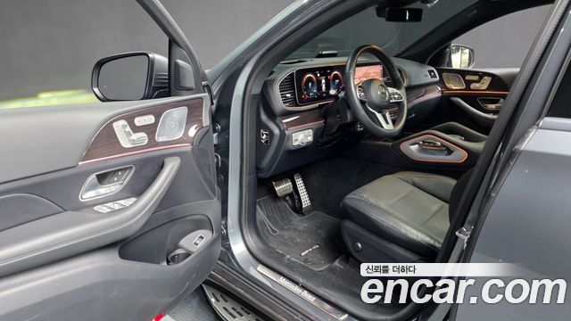 Mercedes-Benz GLE-Class 2021 — photo 10