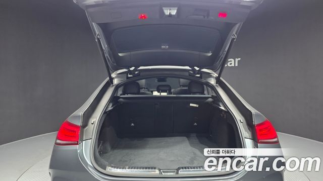 Mercedes-Benz GLE-Class 2021 — photo 20