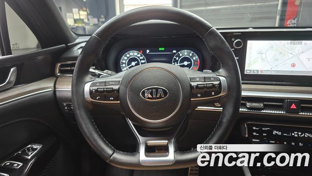 Kia K5 2021 — photo 14