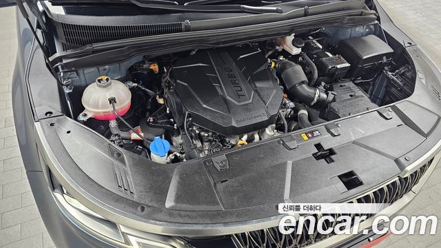 Kia Canival 2022 — photo 6