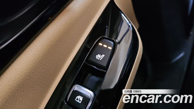 Kia Canival 2022 — photo 19