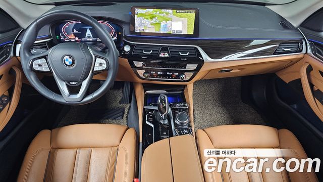 BMW 5-Series 2023 — photo 7