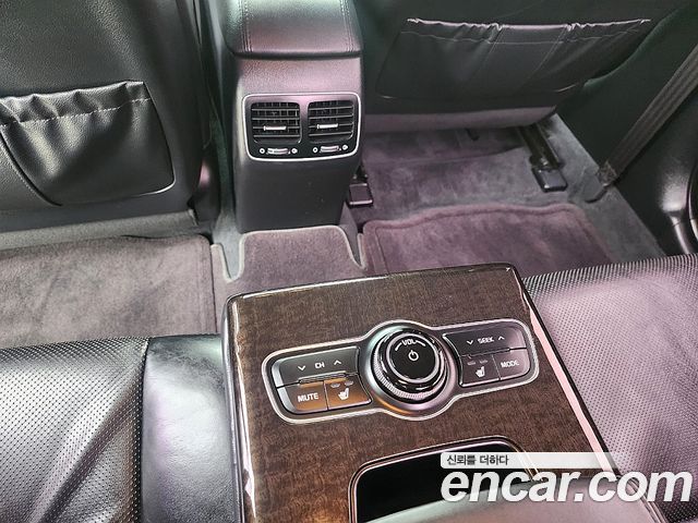 Kia K7 2013 — photo 11
