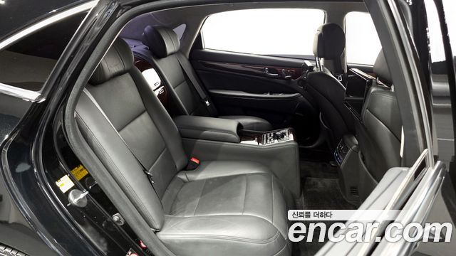 Hyundai Equus 2014 — photo 12