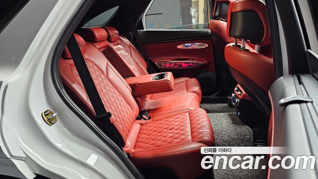 Genesis GV70 2021 — photo 12