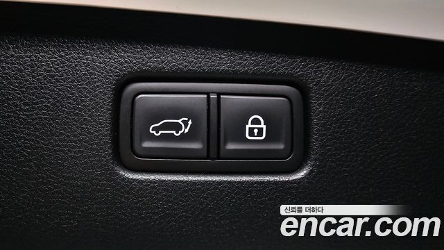 Genesis GV70 2021 — photo 20
