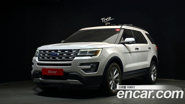 Ford Explorer 2016 — photo 1