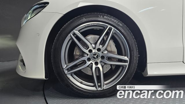 Mercedes-Benz E-Class 2019 — photo 5