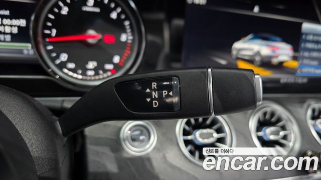 Mercedes-Benz E-Class 2019 — photo 9