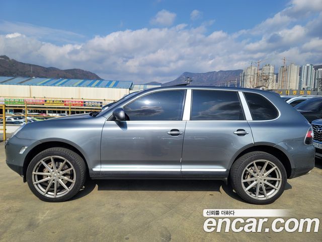Porsche Cayenne 2004 — photo 3