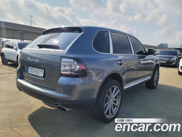 Porsche Cayenne 2004 — photo 6