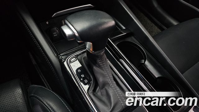 Kia K7 2016 — photo 9