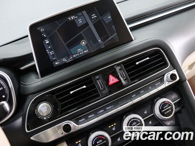 Genesis G70 2019 — photo 13