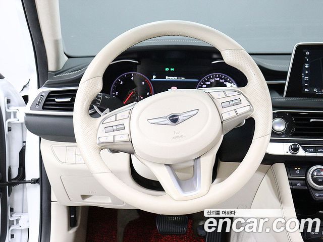 Genesis G70 2019 — photo 14