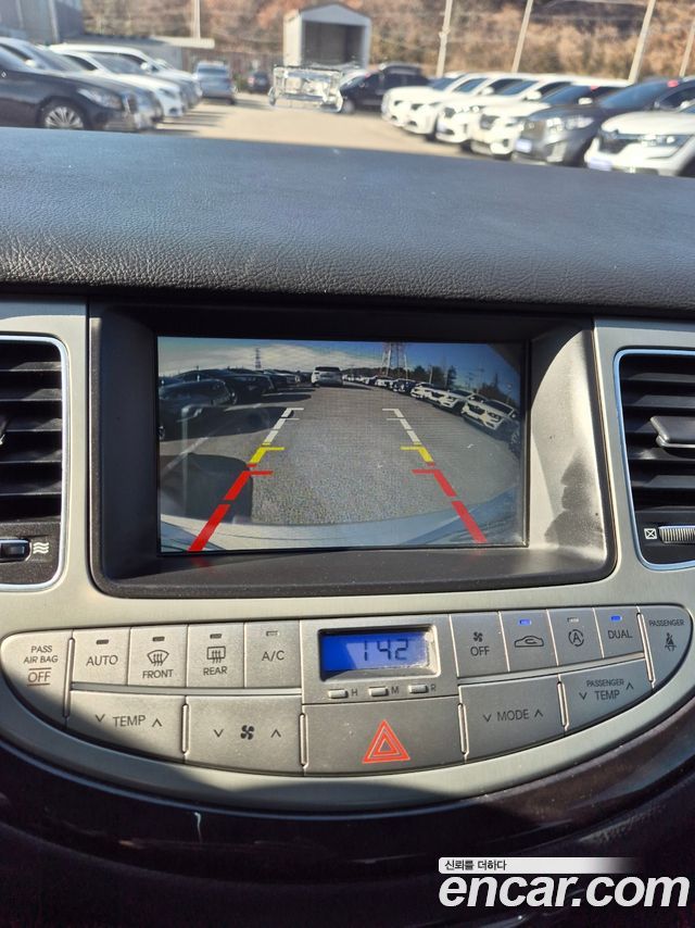 Hyundai Genesis 2012 — photo 10