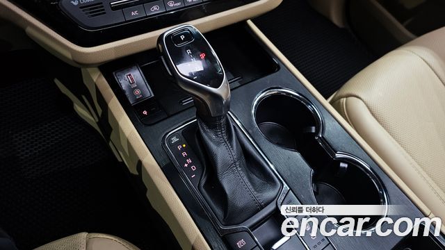 Kia Canival 2019 — photo 9