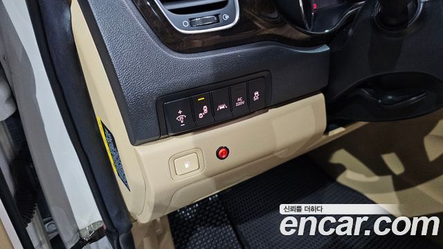 Kia Canival 2019 — photo 14