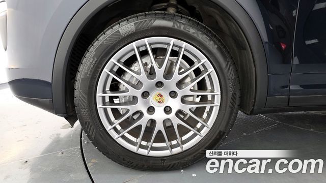 Porsche Cayenne 2016 — photo 5