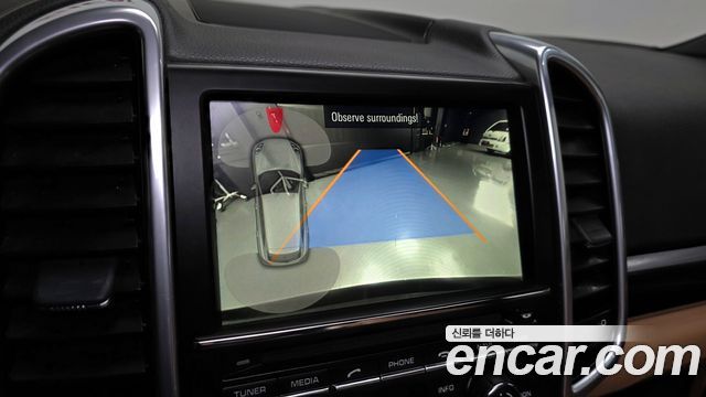 Porsche Cayenne 2016 — photo 15