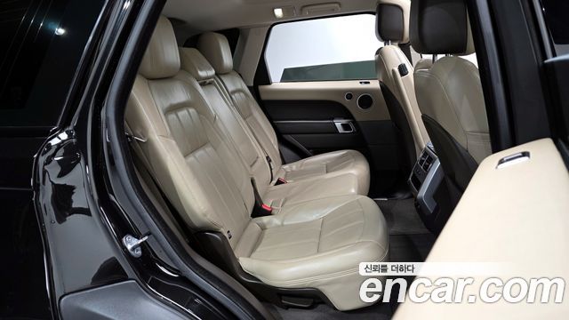 Land Rover Range Rover Sport 2018 — photo 12