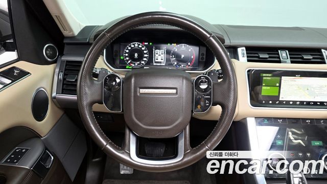 Land Rover Range Rover Sport 2018 — photo 13