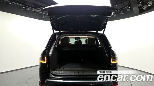 Land Rover Range Rover Sport 2018 — photo 20
