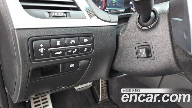 Genesis G80 2018 — photo 14
