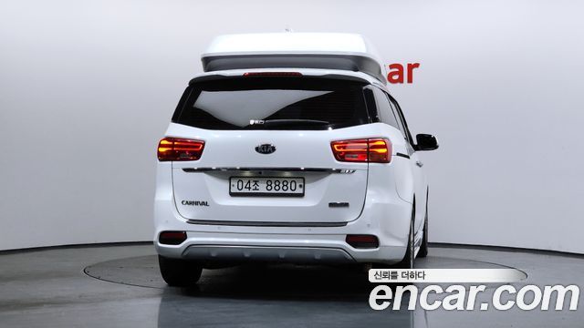 Kia Canival 2019 — photo 4