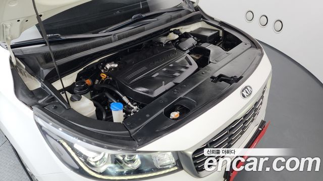 Kia Canival 2019 — photo 6