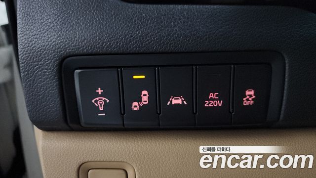 Kia Canival 2019 — photo 16