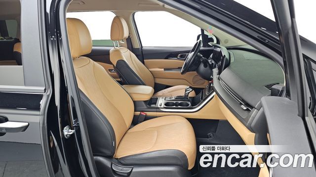 Kia Canival 2021 — photo 11