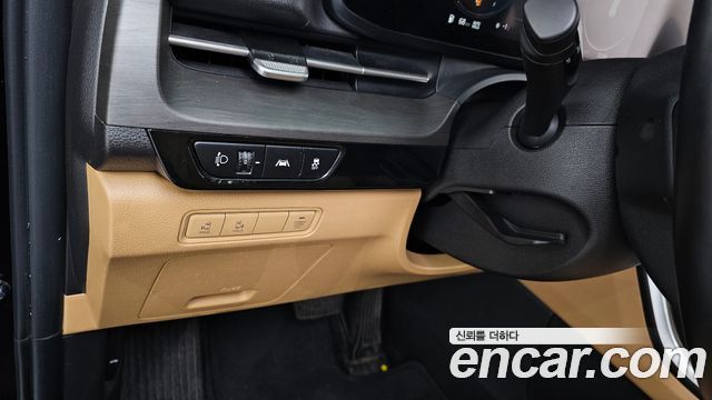 Kia Canival 2021 — photo 17