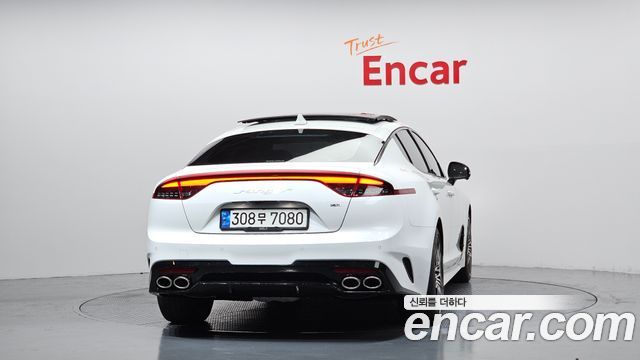 Kia Stinger 2023 — photo 4