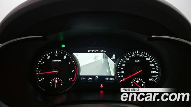 Kia Stinger 2023 — photo 8