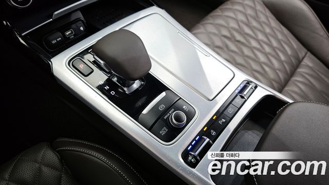 Kia Stinger 2023 — photo 9