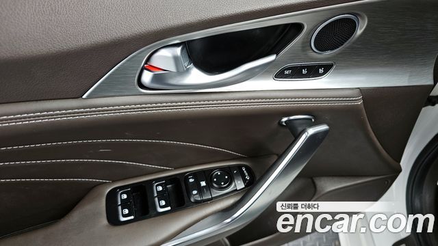 Kia Stinger 2023 — photo 15