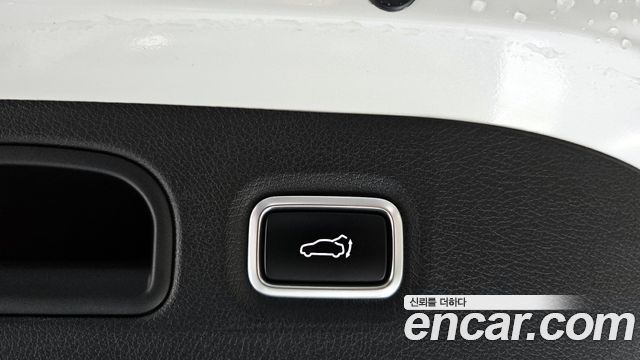 Kia Stinger 2023 — photo 17