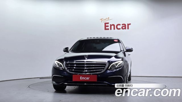 Mercedes-Benz E-Class 2018 — photo 3