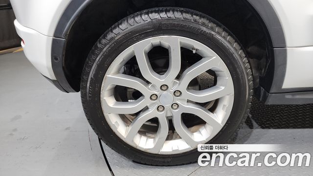 Land Rover Range Rover Evoque 2019 — photo 5