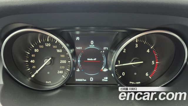 Land Rover Range Rover Evoque 2019 — photo 8
