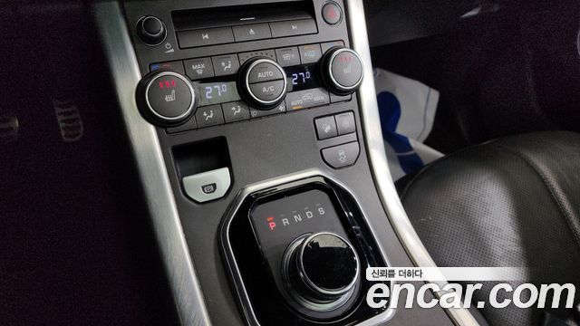 Land Rover Range Rover Evoque 2019 — photo 9