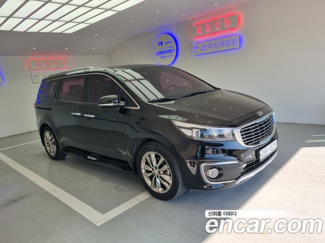 Kia Canival 2018 — photo 2