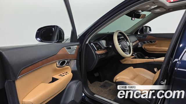 Volvo XC90 2016 — photo 10