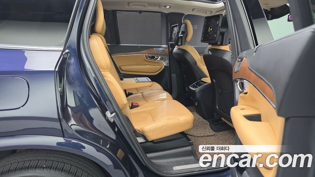Volvo XC90 2016 — photo 12