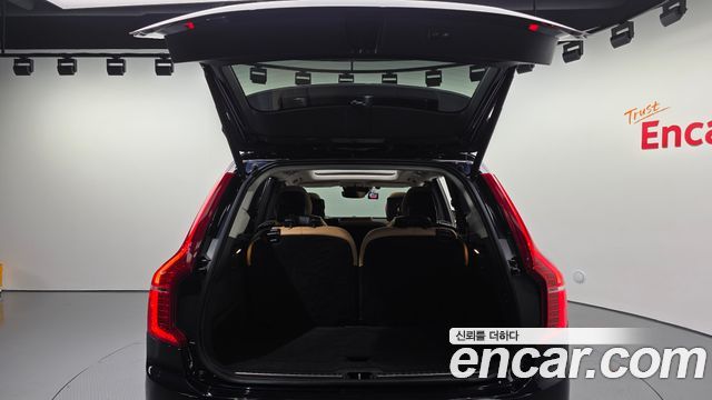 Volvo XC90 2016 — photo 20